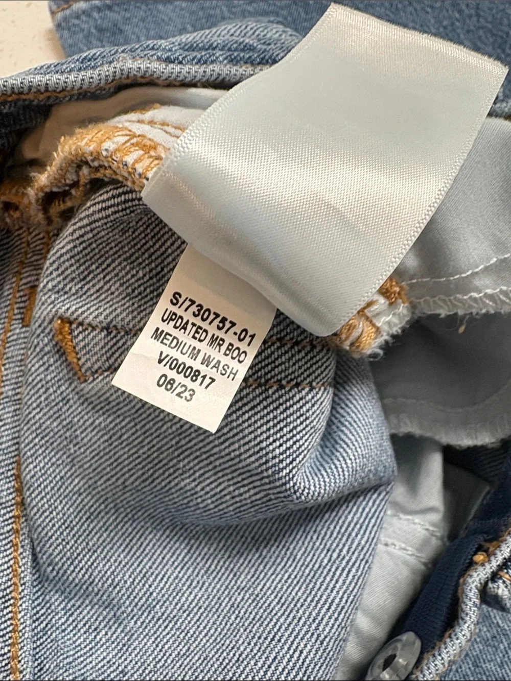Old Navy Girls Mid-Rise Boot-cut Jeans Size 12